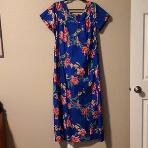 EUC Vintage Hilo Hattie muumuu dress